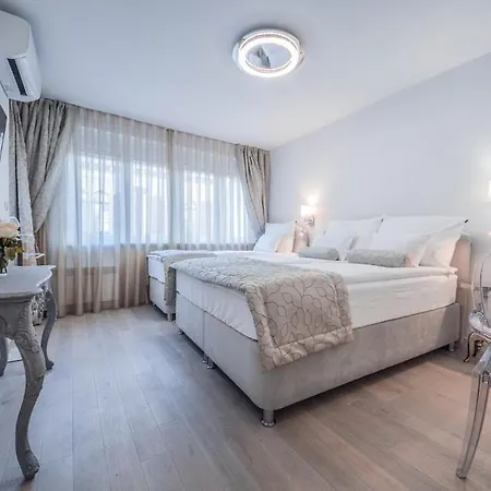 Apartman Luxury In The Center Of